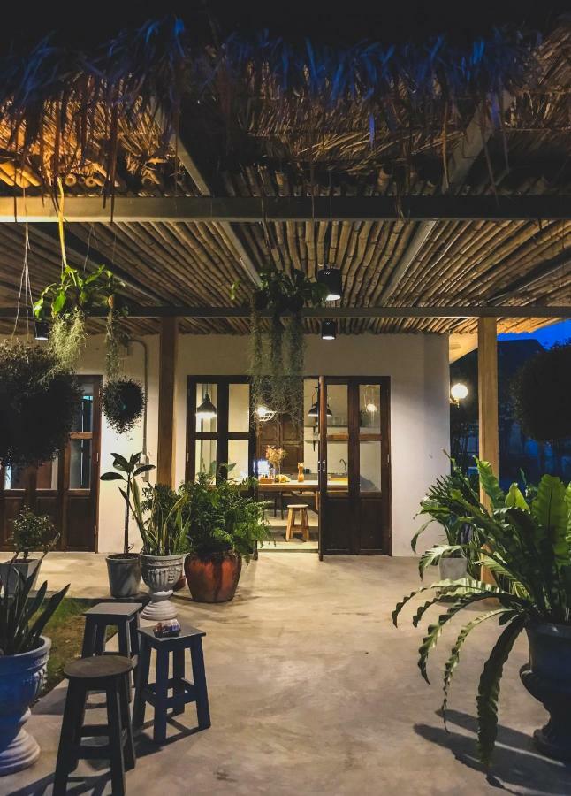 Hotel The Oldtale à Chiang Mai Extérieur photo