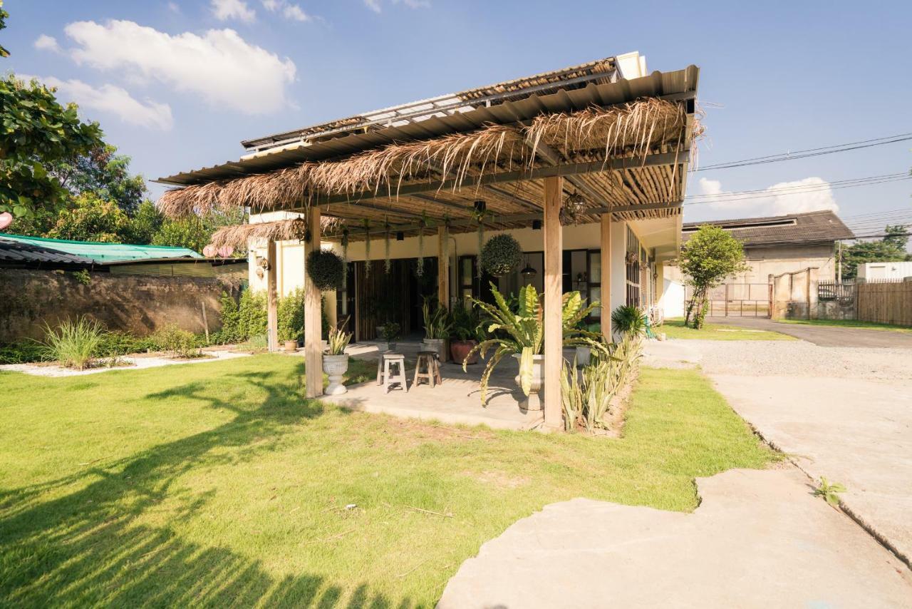 Hotel The Oldtale à Chiang Mai Extérieur photo